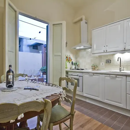 Apartment San Marco Florenz